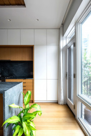 WHITE-KITCHEN-WITH-RIFT-OAK-