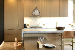 WHITE OAK WITH BRASS METAL