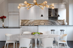 WHITE-CUSTOM-KITCHEN-WITH-FIGURED-STONE